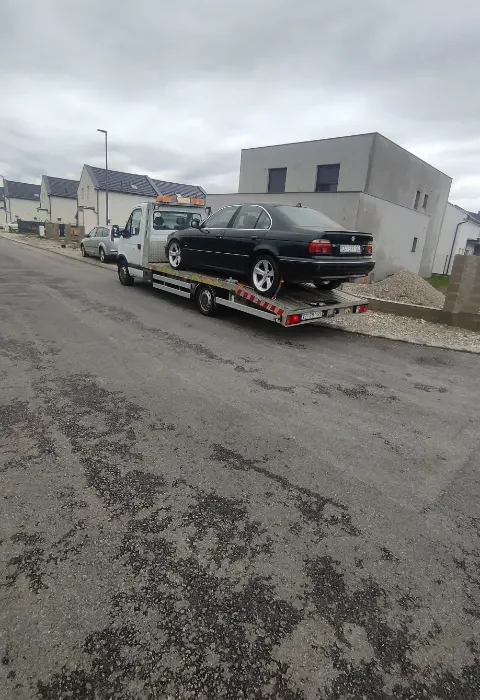1728407657307